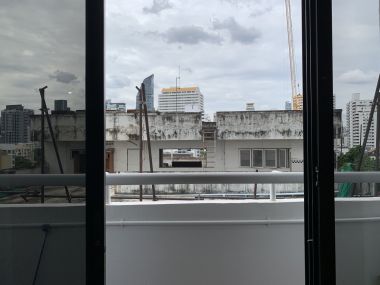 CONDO FOR RENT at The Waterford Park Studio 1 Bathroom 20,000THb/month Fully furnished