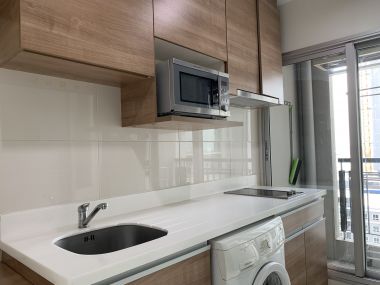 คอนโดให้เช่าริทึ่ม รัชดา-ห้วยขวาง เพียง 15,000บาท/เดือน 1 ห้องนอน 1 ห้องน้ำ 36 ตรม. ใกล้ MRT ห้วยขวาง เฟอร์นิเจอร์ครบพร้อมเข้าอยู่