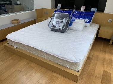 For rent at Via Botani 1 Bedroom 1 Bathroom 48.13 sqm. 5th Floor pric 32,000THB/month Fully furnished (can negotiate)