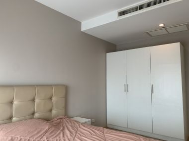 ** HOT ** Noble Remix ให้เช่า ในราคาเพียง 65,000บาท/เดือน 3 ห้องนอน 102.65ตรม. ชั้นสูง++ วิวสวย ห้องใหญ่อยู่สบาย คอนโดเสย BTS ทองหล่อ เฟอร์นิเจอร์ครบพร้อมเข้าอยู่