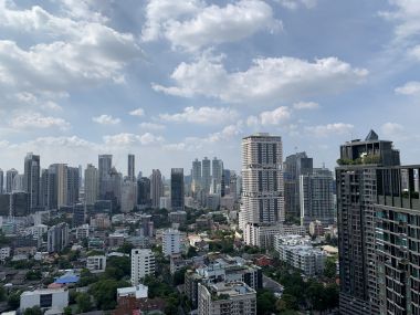 ** HOT ** Noble Remix ให้เช่า ในราคาเพียง 65,000บาท/เดือน 3 ห้องนอน 102.65ตรม. ชั้นสูง++ วิวสวย ห้องใหญ่อยู่สบาย คอนโดเสย BTS ทองหล่อ เฟอร์นิเจอร์ครบพร้อมเข้าอยู่