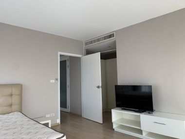 ** HOT ** Noble Remix ให้เช่า ในราคาเพียง 65,000บาท/เดือน 3 ห้องนอน 102.65ตรม. ชั้นสูง++ วิวสวย ห้องใหญ่อยู่สบาย คอนโดเสย BTS ทองหล่อ เฟอร์นิเจอร์ครบพร้อมเข้าอยู่