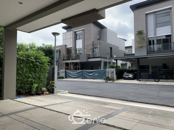 For sale!! Single house The Gentri Sukhumvit 4 bedrooms 4 bathrooms price only 45,000,000 baht transfer 50/50 model house fully furnished