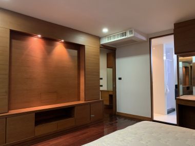 For rent at City Lakes Tower Sukhumvit 16 4 Bedroom 4 Bathroom 83,000THB/Month Fully furnished