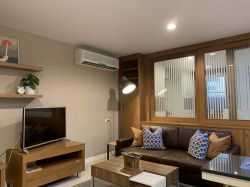 คอนโดให้เช่า Serene Place Sukhumvit 24 ขนาด 1 ห้องนอน 1 ห้องน้ำ 49.5 ตรม. ใกล้ BTS พร้อมพงษ์ เฟอร์นิเจอร์ครบพร้อมเข้าอยู่