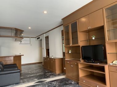 CONDO FOR RENT at The Waterford Park Sukhumvit 53 2 Bedroom 3 Bathroom 42,000THB/month Fully furnished