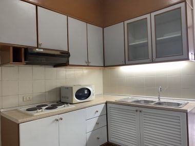 CONDO FOR RENT at The Waterford Park Sukhumvit 53 2 Bedroom 3 Bathroom 42,000THB/month Fully furnished