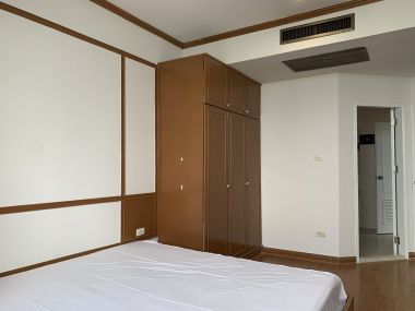 CONDO FOR RENT at The Waterford Park Sukhumvit 53 2 Bedroom 3 Bathroom 42,000THB/month Fully furnished