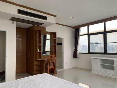 CONDO FOR RENT at The Waterford Park Sukhumvit 53 2 Bedroom 3 Bathroom 42,000THB/month Fully furnished