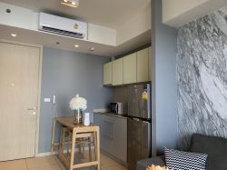 ให้เช่า The Loft Ekkamai เพียง 25,000บาท/เดือน 1 ห้องนอน 1 ห้องน้ำ 35 ตรม ห้องใหญ่อยู่สบาย ใกล้ BTS เอกมัย เฟอร์นิเจอร์ครบพร้อมเข้าอยู่