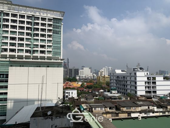 ให้เช่า The Loft Ekkamai เพียง 25,000บาท/เดือน 1 ห้องนอน 1 ห้องน้ำ 35 ตรม ห้องใหญ่อยู่สบาย ใกล้ BTS เอกมัย เฟอร์นิเจอร์ครบพร้อมเข้าอยู่