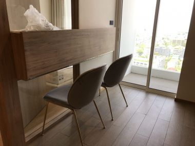 For Rent!! Wyndham Garden Bangkok Sukhumvit 42 Fully furnished size 42.54 sqm. (ฺBTS Eakkamai) / Auto Parking