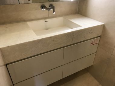 For Rent!! Wyndham Garden Bangkok Sukhumvit 42 Fully furnished size 42.54 sqm. (ฺBTS Eakkamai) / Auto Parking