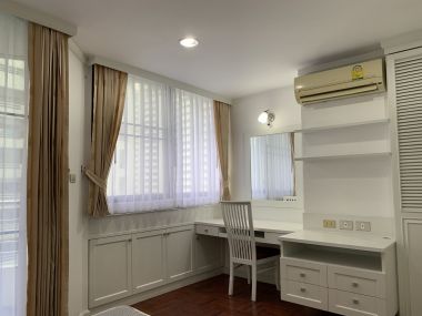 For Rent! Supalai Place Sukhumvit 39 1 Bedroom 1 Bathroom 22,000 THB/Month  Fully furnished