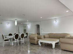 CONDO FOR RENT At The Waterford Park Sukhumvit 53 2 Bedrooms 3 Bathrooms 20,000THB/month Fully furnished