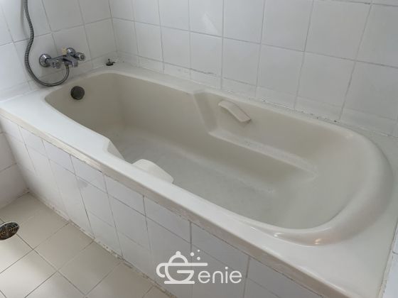 CONDO FOR RENT At The Waterford Park Sukhumvit 53 2 Bedrooms 3 Bathrooms 20,000THB/month Fully furnished