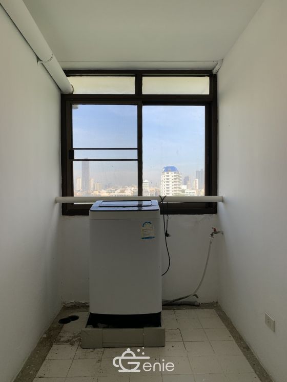 CONDO FOR RENT At The Waterford Park Sukhumvit 53 2 Bedrooms 3 Bathrooms 20,000THB/month Fully furnished