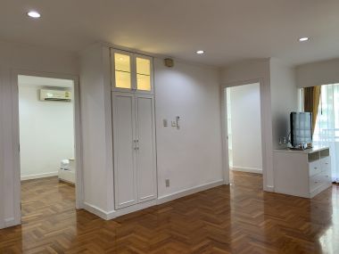 For Rent At Acadamia Grand Tower 2 Bedrooms 1 Bathroom 38,000THB/month Fully furnished