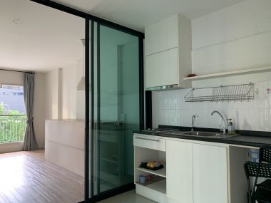 ขายด่วน!!! ราคาดี จนต้องรีบคว้าที่ Aspire Rama9 2 ห้องนอน 2 ห้องน้ำ 66 ตรม. ใกล้ MRT พระราม 9 เพียง 5,600,000 บาท เฟอร์นิเจอร์ครบพร้อมเข้าอยู่