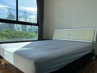 Hot Deal! เช่า/ขาย Zenith Place Sukhumvit 42 ราคาเพียง 12,000บาท/เดือน 1 ห้องนอน 1 ห้องน้ำ 30 ตรม. ใกล้ BTS เอกมัย เฟอร์นิเจอร์ครบพร้อมเข้าอยู่