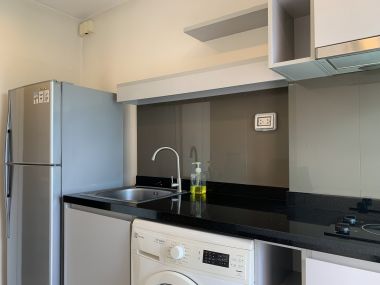 Hot Deal! เช่า/ขาย Zenith Place Sukhumvit 42 ราคาเพียง 12,000บาท/เดือน 1 ห้องนอน 1 ห้องน้ำ 30 ตรม. ใกล้ BTS เอกมัย เฟอร์นิเจอร์ครบพร้อมเข้าอยู่