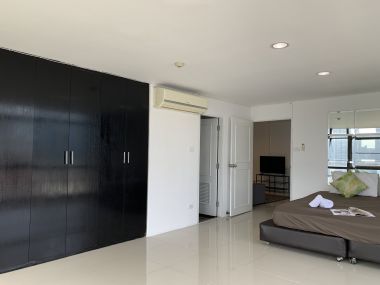 Condo For Rent At The Waterford Park Sukhumvit 53 2 Bedrooms 2 Bathrooms 20,000THB/month Fully furnished