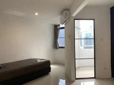 Condo For Rent At The Waterford Park Sukhumvit 53 2 Bedrooms 2 Bathrooms 20,000THB/month Fully furnished