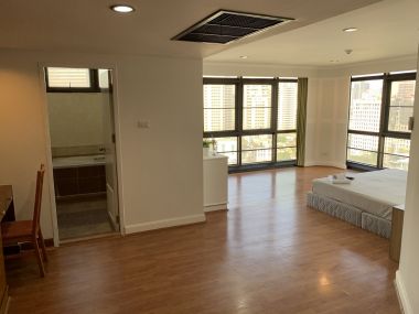 CONDO FOR RENT At The Waterford Park Sukhumvit 53 3 Bedrooms 3 Bathrooms 45,000THB/month Fully furnished