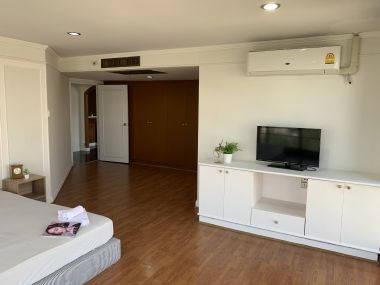 CONDO FOR RENT At The Waterford Park Sukhumvit 53 3 Bedrooms 3 Bathrooms 45,000THB/month Fully furnished