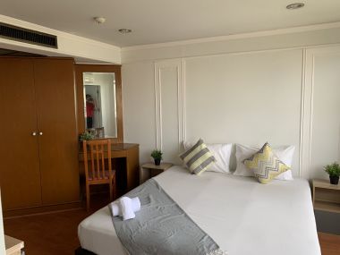 CONDO FOR RENT At The Waterford Park Sukhumvit 53 3 Bedrooms 3 Bathrooms 45,000THB/month Fully furnished