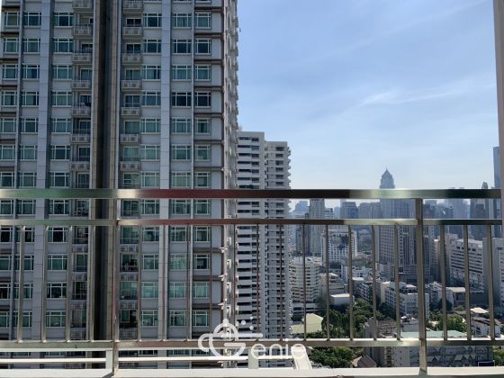 For Sale/Rent at Circle Sukhumvit 11 1 Bedroom 1 Bathroom Sale 5,900,000 THB Rent 29,000THB/month Fully furnished