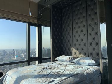 For Sale/Rent at Circle Sukhumvit 11 2 Bedroom 2 Bathroom Sale 18,000,000 THB Rent 90,000THB/month Fully furnished