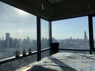 For Sale/Rent at Circle Sukhumvit 11 2 Bedroom 2 Bathroom Sale 18,000,000 THB Rent 90,000THB/month Fully furnished