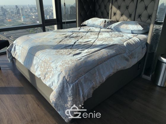 For Sale/Rent at Circle Sukhumvit 11 2 Bedroom 2 Bathroom Sale 18,000,000 THB Rent 90,000THB/month Fully furnished