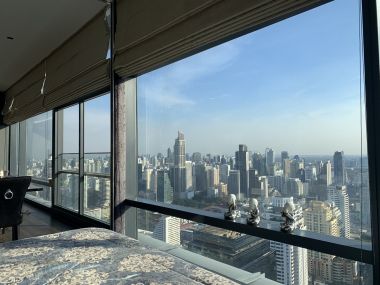 For Sale/Rent at Circle Sukhumvit 11 2 Bedroom 2 Bathroom Sale 18,000,000 THB Rent 90,000THB/month Fully furnished