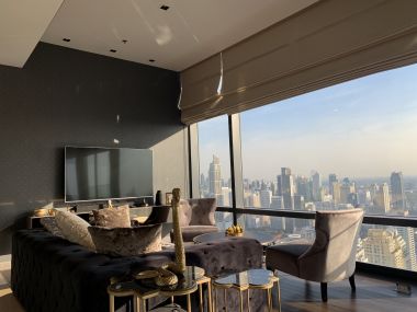 For Sale/Rent at Circle Sukhumvit 11 2 Bedroom 2 Bathroom Sale 18,000,000 THB Rent 90,000THB/month Fully furnished