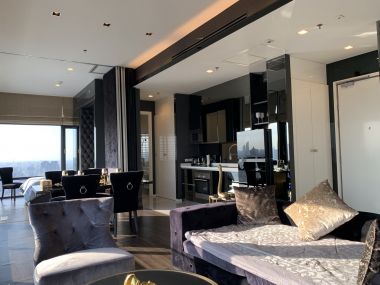 For Sale/Rent at Circle Sukhumvit 11 2 Bedroom 2 Bathroom Sale 18,000,000 THB Rent 90,000THB/month Fully furnished