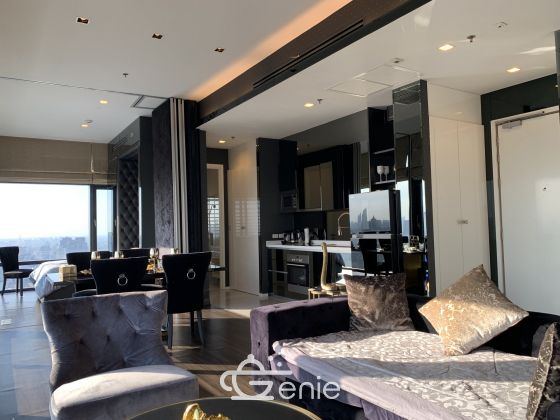 For Sale/Rent at Circle Sukhumvit 11 2 Bedroom 2 Bathroom Sale 18,000,000 THB Rent 90,000THB/month Fully furnished