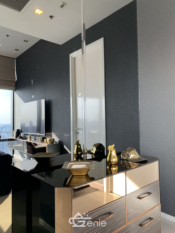 For Sale/Rent at Circle Sukhumvit 11 2 Bedroom 2 Bathroom Sale 18,000,000 THB Rent 90,000THB/month Fully furnished