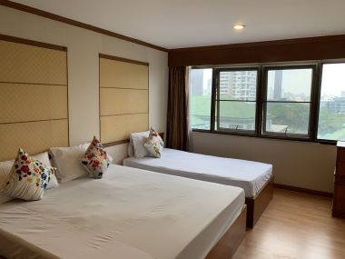 CONDO FOR RENT At The Waterford Park Sukhumvit 53 2 Bedrooms 3 Bathrooms 45,000THB/month Fully furnished