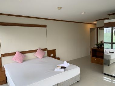 CONDO FOR RENT At The Waterford Park Sukhumvit 53 2 Bedrooms 3 Bathrooms 45,000THB/month Fully furnished