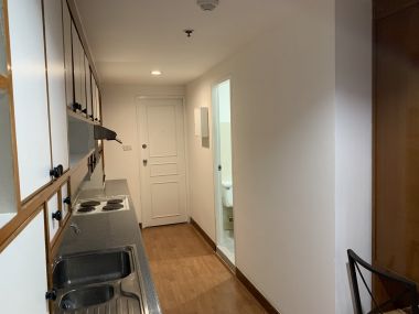 CONDO FOR RENT At The Waterford Park Sukhumvit 53 3 Bedrooms 3 Bathrooms 40,000THB/month Fully furnished