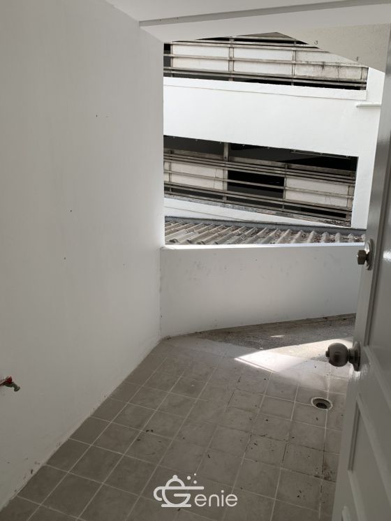 CONDO FOR RENT At The Waterford Park Sukhumvit 53 3 Bedrooms 3 Bathrooms 40,000THB/month Fully furnished