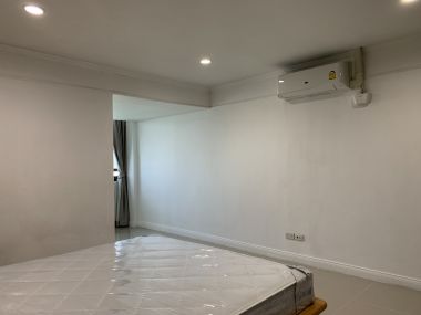 CONDO FOR RENT At The Waterford Park Sukhumvit 53 3 Bedrooms 3 Bathrooms 50,000THB/month Fully furnished