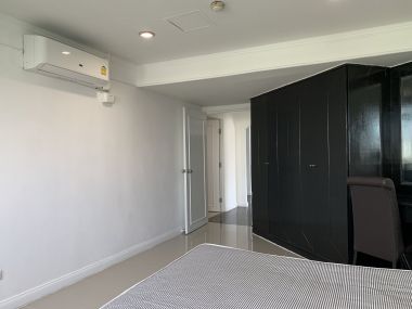 CONDO FOR RENT At The Waterford Park Sukhumvit 53 3 Bedrooms 3 Bathrooms 50,000THB/month Fully furnished