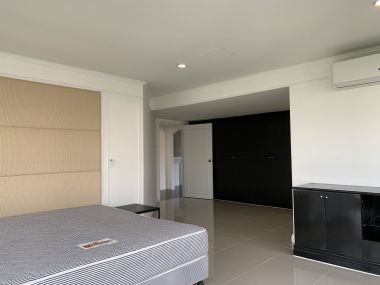 CONDO FOR RENT At The Waterford Park Sukhumvit 53 3 Bedrooms 3 Bathrooms 50,000THB/month Fully furnished