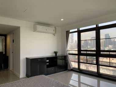 CONDO FOR RENT At The Waterford Park Sukhumvit 53 3 Bedrooms 3 Bathrooms 50,000THB/month Fully furnished