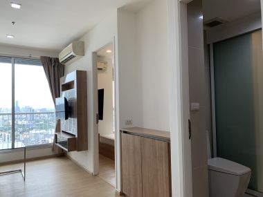 Hot Deal!! For rent! at Rhythm Sukhumvit 50 1 Bedroom 1 Bathroom 20,000/month Fully furnished