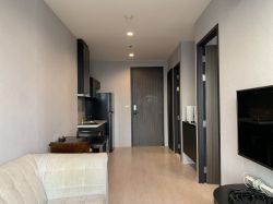 For rent!!! at Rhythm Sukhumvit 44/1 1 Bedroom 1 Bathroom 25,000/month Fully furnished (can negotiate)