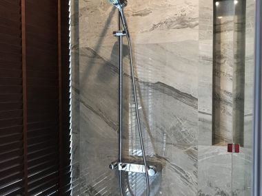 ปล่อยเช่า! Laviq Sukhumvit 57 คอนดูหรูระดับไฮเอนด์ 2 ห้องนอน 2 ห้องน้ำ 86. 5ตรม. ใจกลางทองหล่อ เพียง 86, 000บาท/เดือน เฟอร์นิเจอร์ครบพร้อมเข้าอยู่ PROP000271